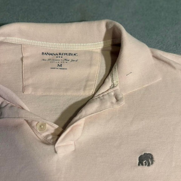 Banana Republic light‎ pink polo shirt medium - Picture 2 of 3
